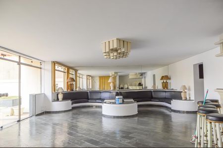 Apartamento à venda com 104m², 3 quartos e 2 vagas Apartamento à venda com 104m², 3 quartos e 2 vagasÁrea Comum