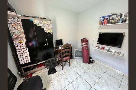 Casa à venda com 370m², 4 quartos e 2 vagas Casa à venda com 370m², 4 quartos e 2 vagasQuarto 3