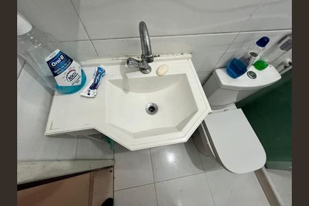 Casa à venda com 370m², 4 quartos e 2 vagas Casa à venda com 370m², 4 quartos e 2 vagasBanheiro 2