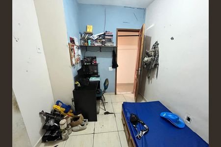 Casa à venda com 370m², 4 quartos e 2 vagas Casa à venda com 370m², 4 quartos e 2 vagasQuarto 1