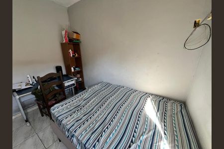 Casa à venda com 370m², 4 quartos e 2 vagas Casa à venda com 370m², 4 quartos e 2 vagasQuarto 2 - Suíte