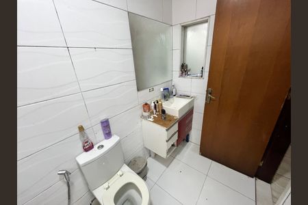 Casa à venda com 370m², 4 quartos e 2 vagas Casa à venda com 370m², 4 quartos e 2 vagasBanheiro 3