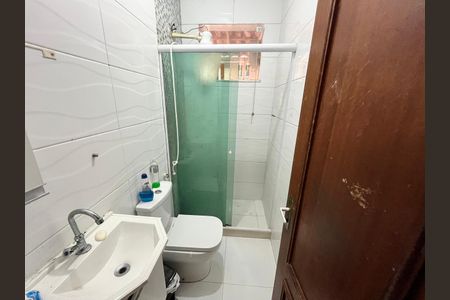 Casa à venda com 370m², 4 quartos e 2 vagas Casa à venda com 370m², 4 quartos e 2 vagasBanheiro 2