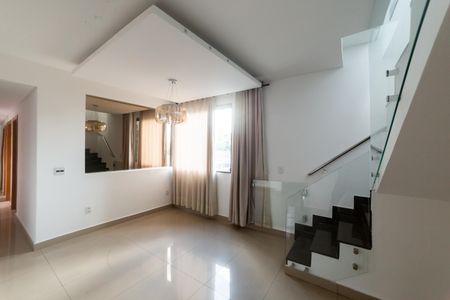 Apartamento à venda com 152m², 2 quartos e 3 vagasSala/Cozinha