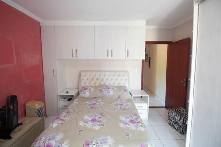 Casa à venda com 131m², 3 quartos e 4 vagas Casa à venda com 131m², 3 quartos e 4 vagasSuíte 1