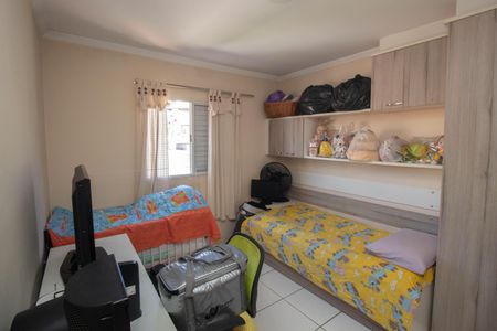 Casa à venda com 131m², 3 quartos e 4 vagas Casa à venda com 131m², 3 quartos e 4 vagasQuarto 2