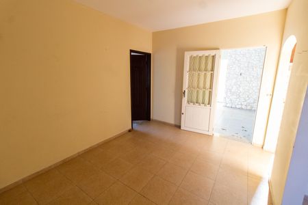 Casa à venda com 214m², 3 quartos e 3 vagas Casa à venda com 214m², 3 quartos e 3 vagasSala de TV