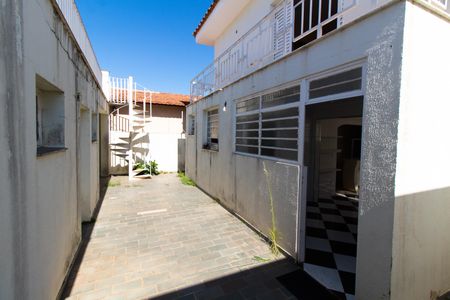 Casa à venda com 214m², 3 quartos e 3 vagas Casa à venda com 214m², 3 quartos e 3 vagasÁrea Externa