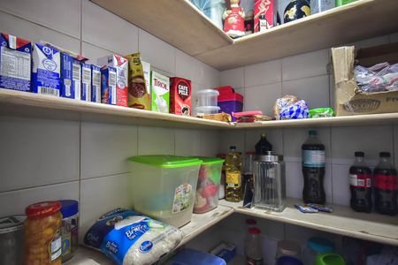 Apartamento à venda com 114m², 3 quartos e 3 vagas Apartamento à venda com 114m², 3 quartos e 3 vagasDespensa