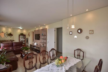 Apartamento à venda com 114m², 3 quartos e 3 vagas Apartamento à venda com 114m², 3 quartos e 3 vagasSala