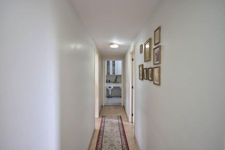 Apartamento à venda com 114m², 3 quartos e 3 vagas Apartamento à venda com 114m², 3 quartos e 3 vagasCorredor