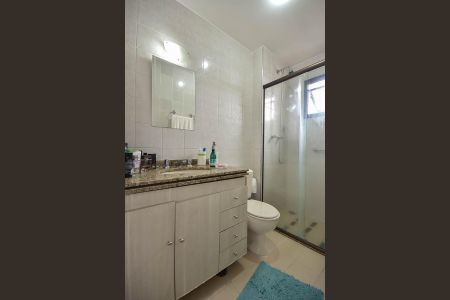 Apartamento à venda com 114m², 3 quartos e 3 vagas Apartamento à venda com 114m², 3 quartos e 3 vagasBanheiro Suíte 1