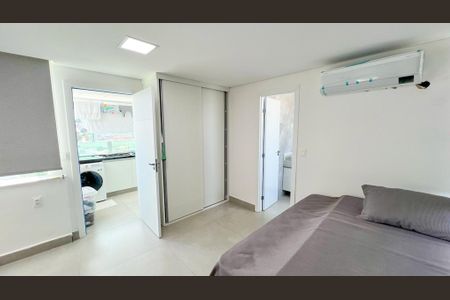Apartamento à venda com 177m², 4 quartos e 2 vagas Apartamento à venda com 177m², 4 quartos e 2 vagasSuíte 2