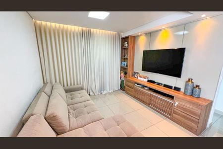 Apartamento à venda com 177m², 4 quartos e 2 vagas Apartamento à venda com 177m², 4 quartos e 2 vagasSala 2