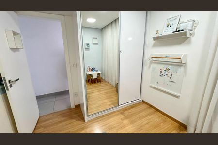 Apartamento à venda com 177m², 4 quartos e 2 vagas Apartamento à venda com 177m², 4 quartos e 2 vagasQuarto 1
