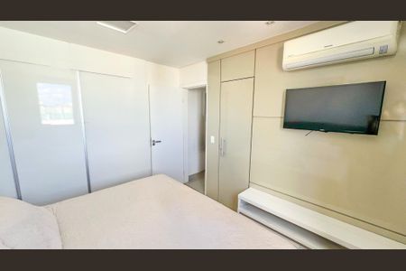 Apartamento à venda com 177m², 4 quartos e 2 vagas Apartamento à venda com 177m², 4 quartos e 2 vagasSuíte 1