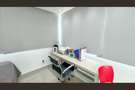 Apartamento à venda com 177m², 4 quartos e 2 vagas Apartamento à venda com 177m², 4 quartos e 2 vagasSuíte 2