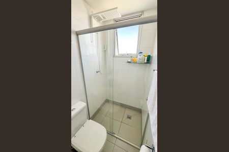 Apartamento à venda com 177m², 4 quartos e 2 vagas Apartamento à venda com 177m², 4 quartos e 2 vagasBanheiro Suíte 1