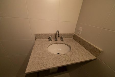 Apartamento à venda com 70m², 2 quartos e 1 vagaBanheiro do Quarto 1