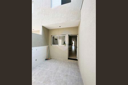 Casa à venda com 100m², 3 quartos e 2 vagas