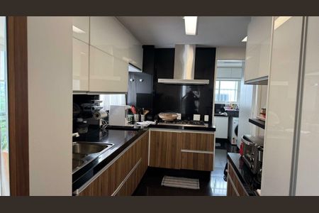Apartamento à venda com 208m², 3 quartos e 4 vagas