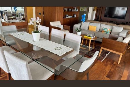 Apartamento à venda com 208m², 3 quartos e 4 vagas