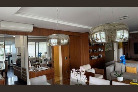 Apartamento à venda com 208m², 3 quartos e 4 vagas
