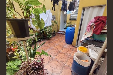 Casa à venda com 130m², 2 quartos e 2 vagas