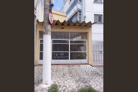 Casa à venda com 130m², 2 quartos e 2 vagas