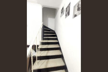 Casa à venda com 130m², 2 quartos e 2 vagas
