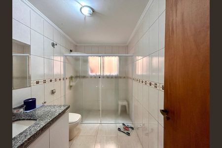 Casa à venda com 120m², 2 quartos e 3 vagas