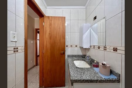 Casa à venda com 120m², 2 quartos e 3 vagas