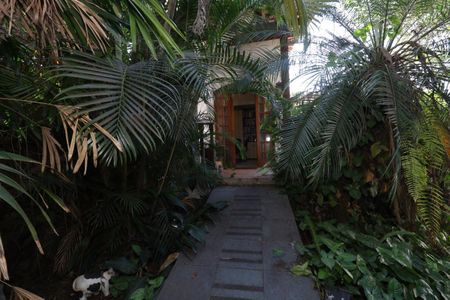 Casa à venda com 280m², 2 quartos e 3 vagas