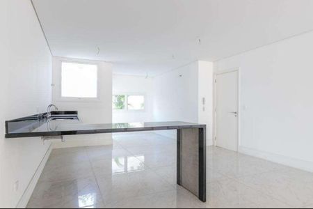 Casa de condomínio à venda com 707m², 4 quartos e 5 vagas