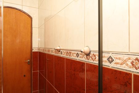 Casa à venda com 242m², 3 quartos e 3 vagasBanheiro 