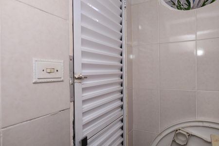 Casa à venda com 242m², 3 quartos e 3 vagasBanheiro - Garagem