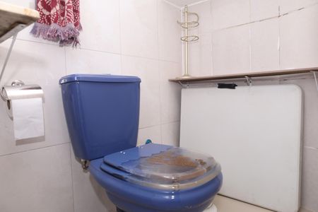 Casa à venda com 242m², 3 quartos e 3 vagasBanheiro - Garagem