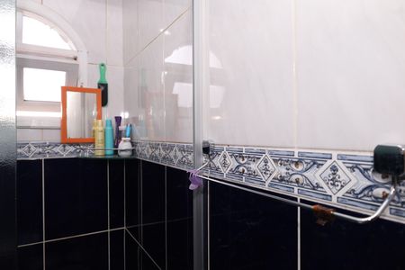 Casa à venda com 242m², 3 quartos e 3 vagasBanheiro da Suíte 1