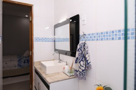 Casa à venda com 242m², 3 quartos e 3 vagasBanheiro da Suíte 2