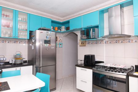 Casa à venda com 242m², 3 quartos e 3 vagasCozinha