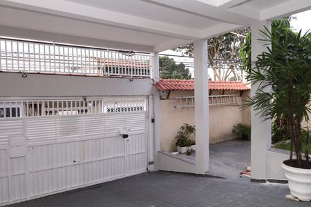 Casa à venda com 242m², 3 quartos e 3 vagasGaragem