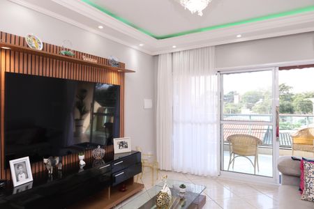 Casa à venda com 242m², 3 quartos e 3 vagasSala 1