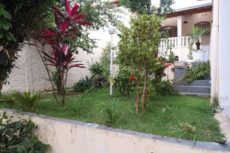 Casa à venda com 242m², 3 quartos e 3 vagasJardim