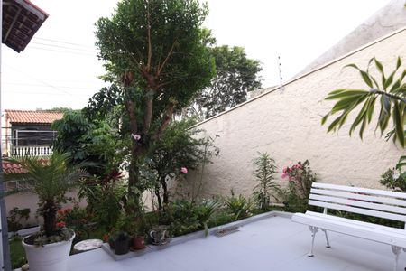 Casa à venda com 242m², 3 quartos e 3 vagasQuintal