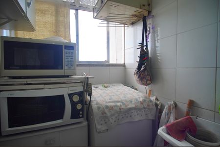 Apartamento à venda com 64m², 2 quartos e 1 vagaÁrea de Serviço