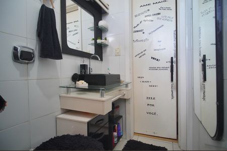 Apartamento à venda com 64m², 2 quartos e 1 vagaBanheiro