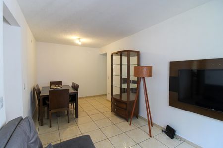 Apartamento para alugar com 78m², 3 quartos e 1 vaga Apartamento para alugar com 78m², 3 quartos e 1 vagaSala