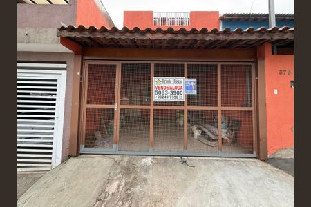 Casa para alugar com 100m², 2 quartos e 2 vagas Casa para alugar com 100m², 2 quartos e 2 vagasFachada