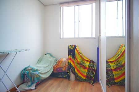 Apartamento à venda com 43m², 2 quartos e 1 vagaQuarto 2