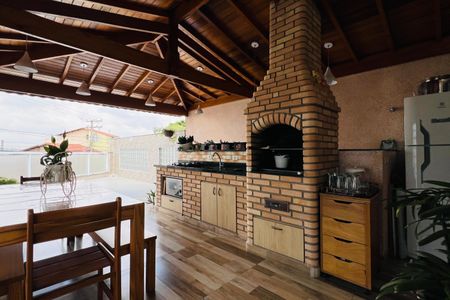 Casa à venda com 170m², 3 quartos e 4 vagasÁrea gourmet